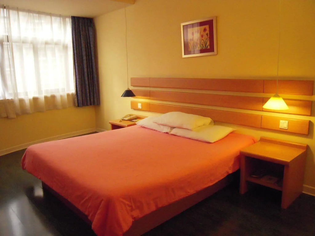 Home Inn Changshou Donglu