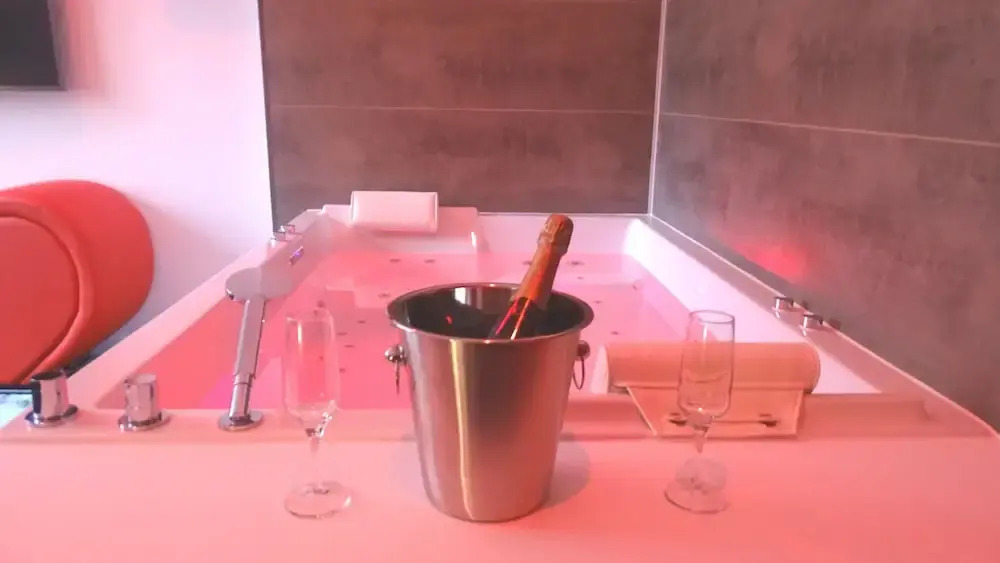 Love & Spa