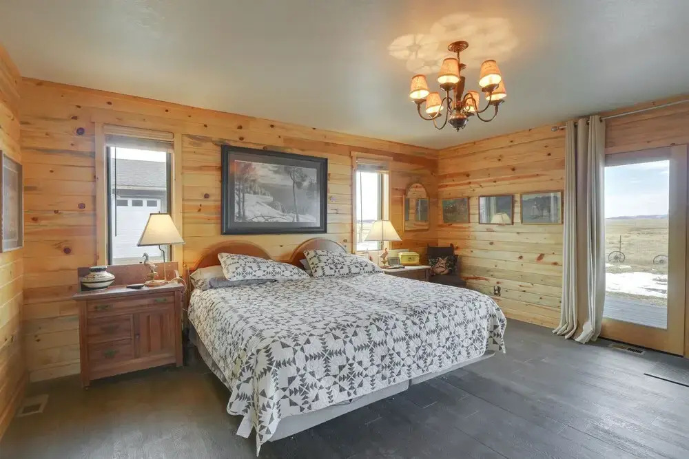 Jefferson Home w/ Mountain Views & Horse Pastures