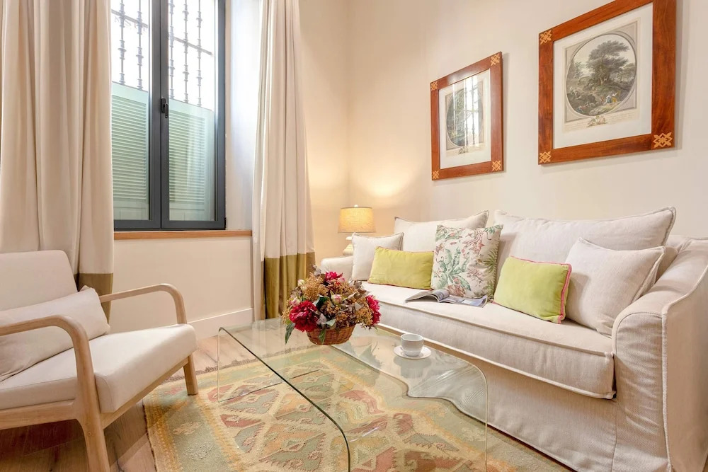 Exclusive Apartment Near Cathedral Rodrigo Caro II
