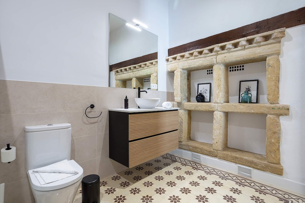 Exclusive 5 Rooms Traditional House in Cordoba. Casa San Pedro