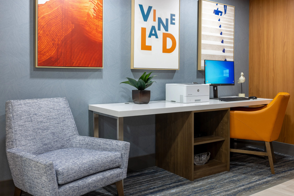 Holiday Inn Express Hotel & Suites Vineland Millville by IHG