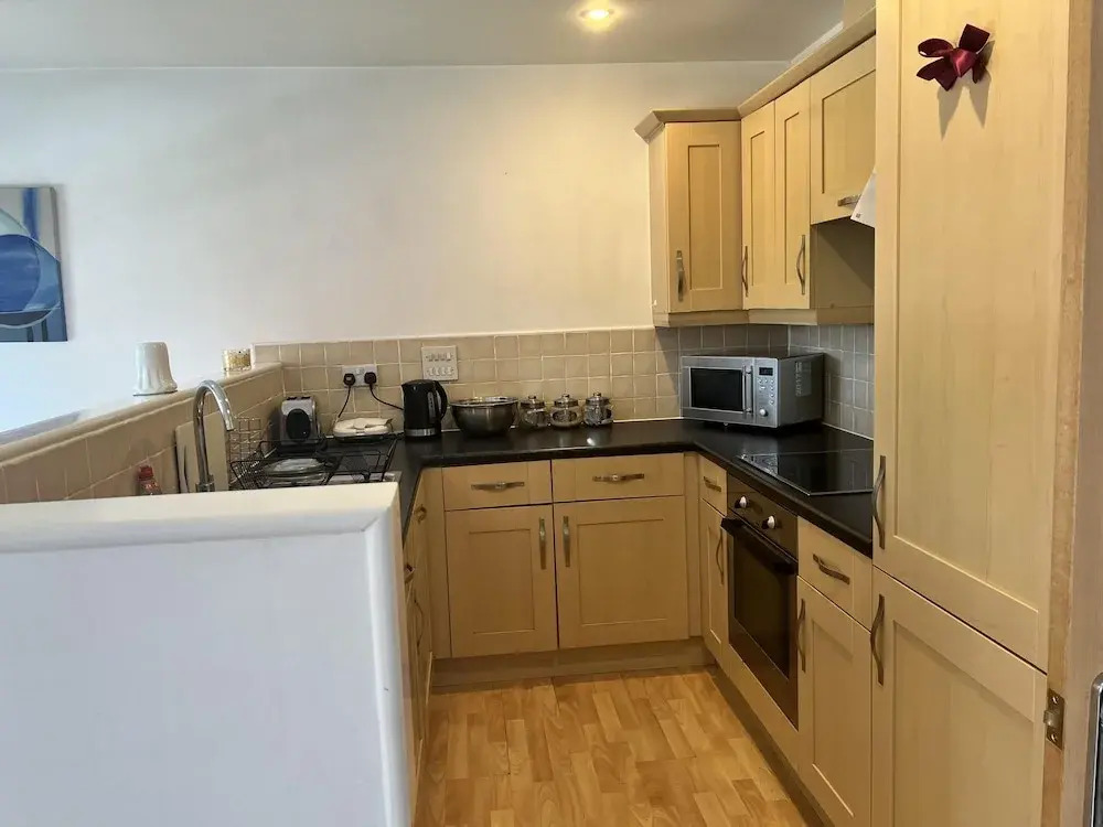 Nantwich - Sleeps 4 - Parking - Town 10mins Walk