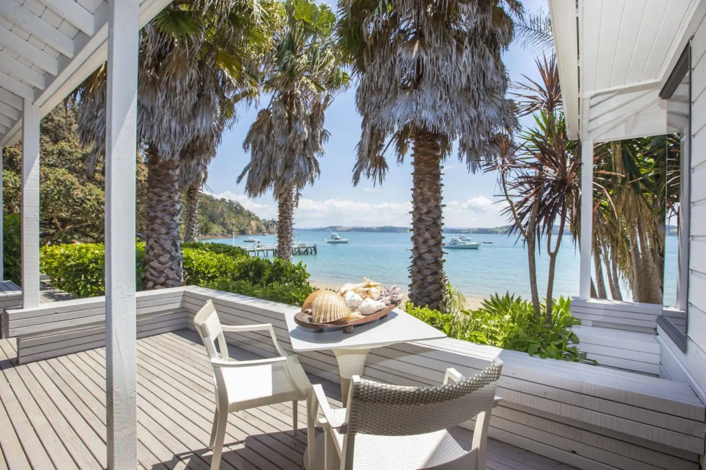 The Beach House Kawau