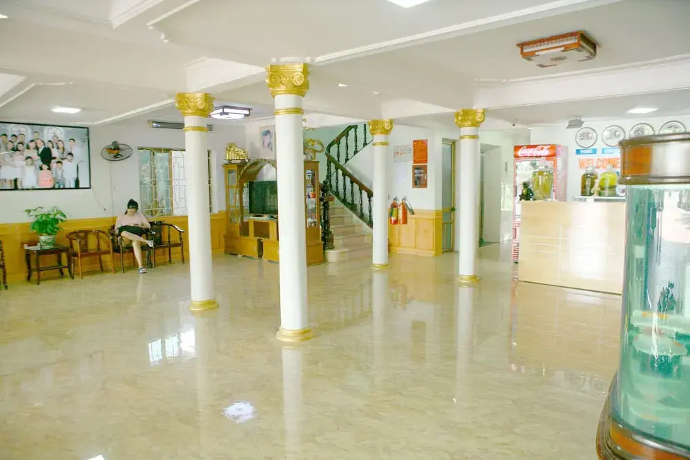 Khach San Thu Nga