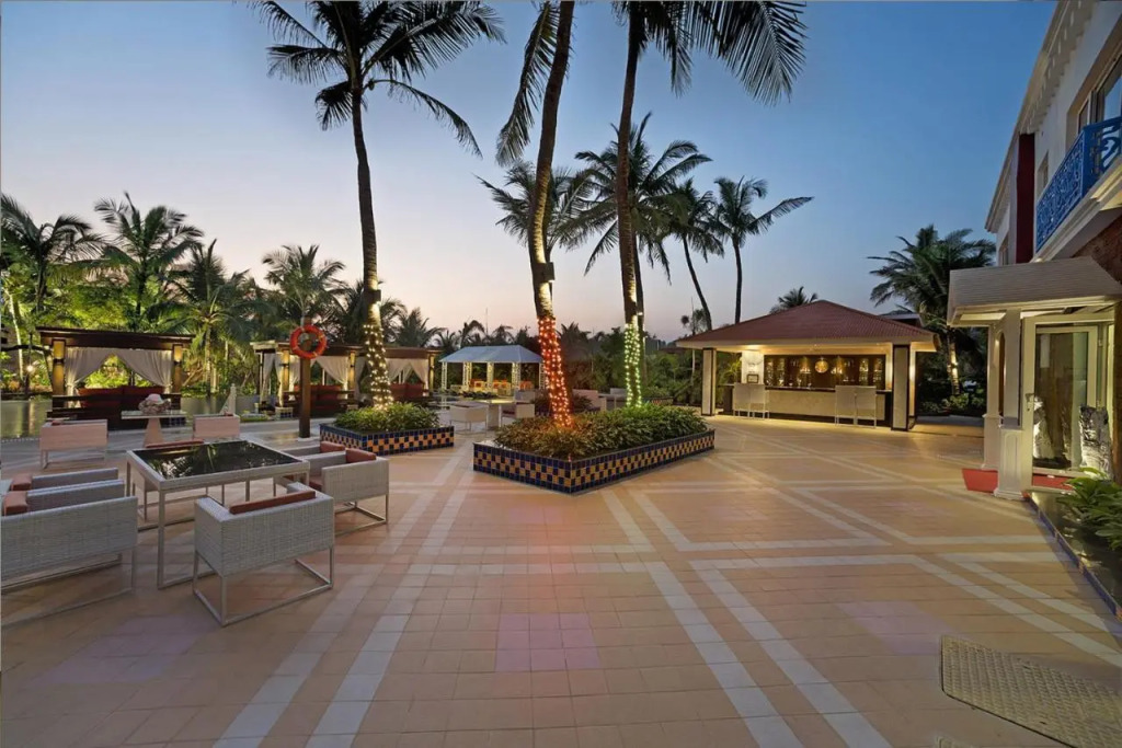 Mayfair Palm Beach Resort