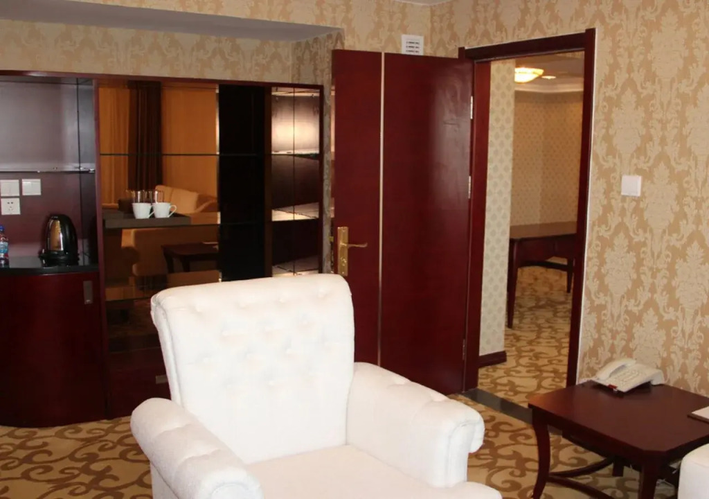Southern Airlines Pearl Hotel