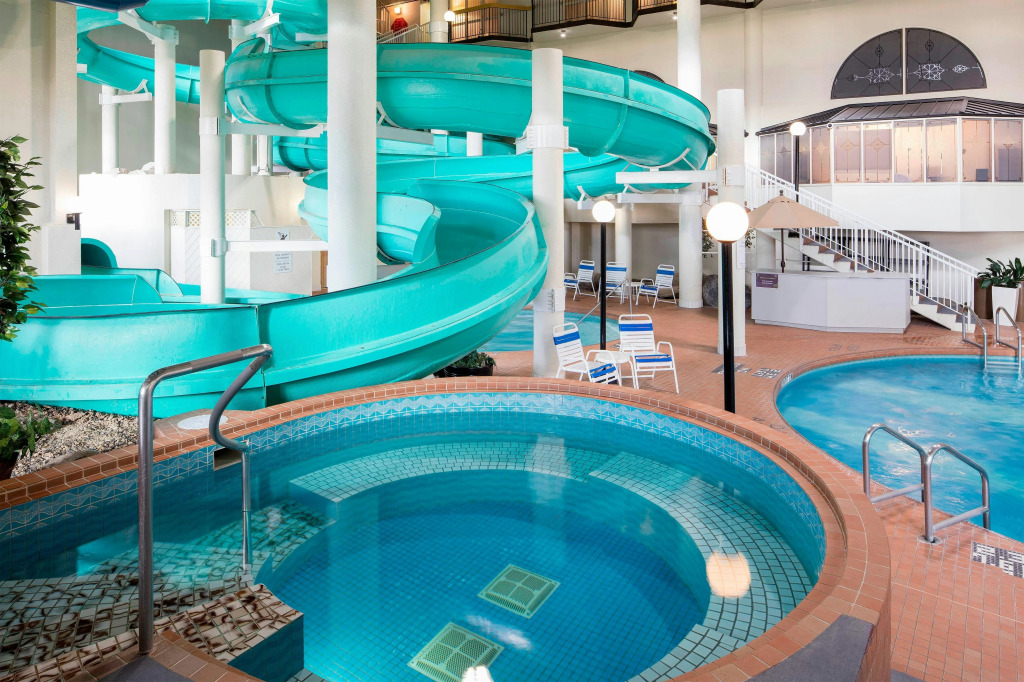 Sheraton Cavalier Calgary Hotel