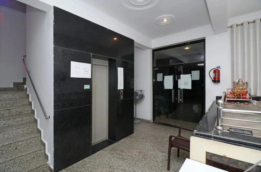 Rajni Guest House by OYO Rooms