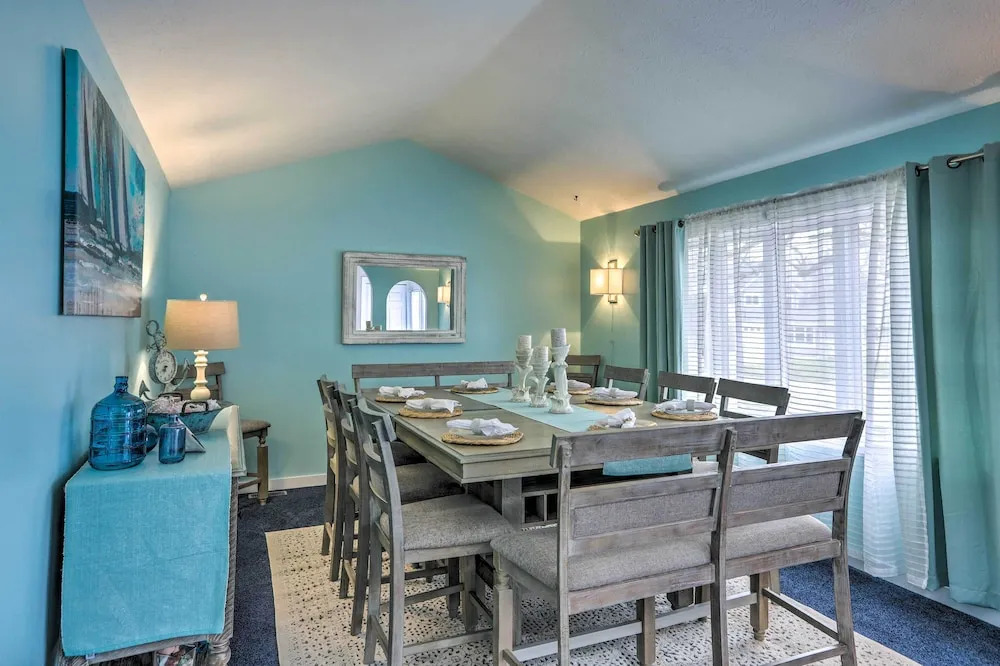Vermilion River Home w/ Hot Tub & Private Dock