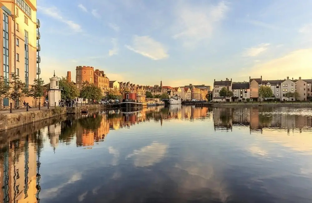 Charming 2-bed Apartment in Edinburgh City Centre