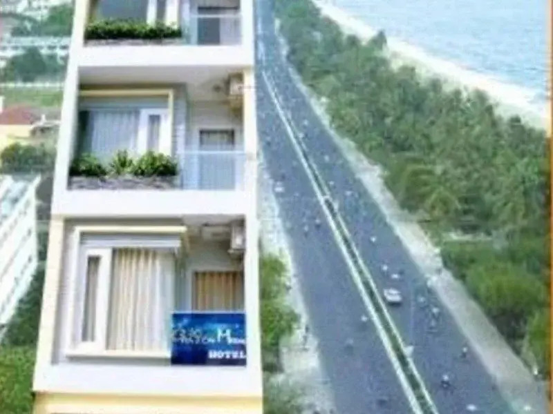 Golden Moon Hotel