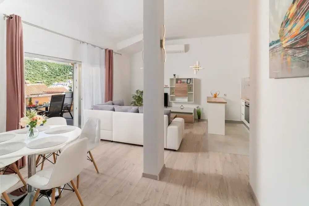 Apartments Lux 2
