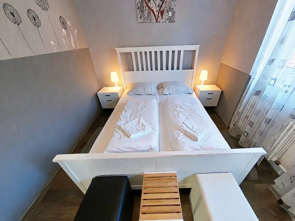 Studio Martina mit Pool und Sauna