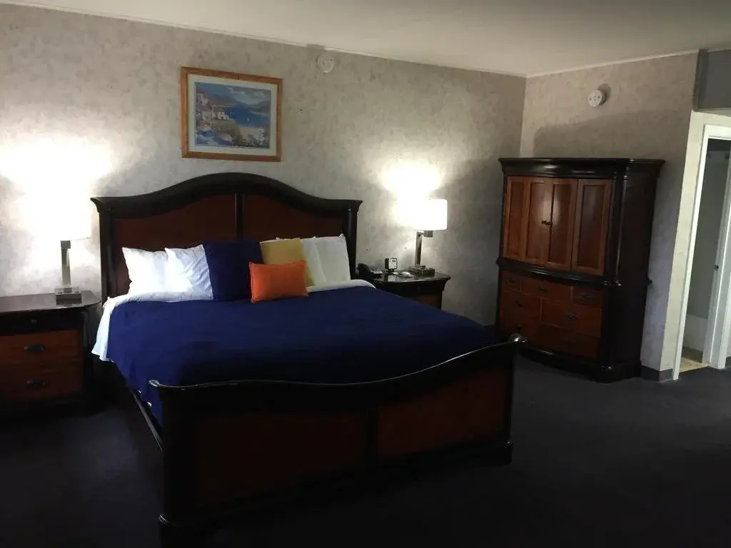 Gaidos Seaside Inn