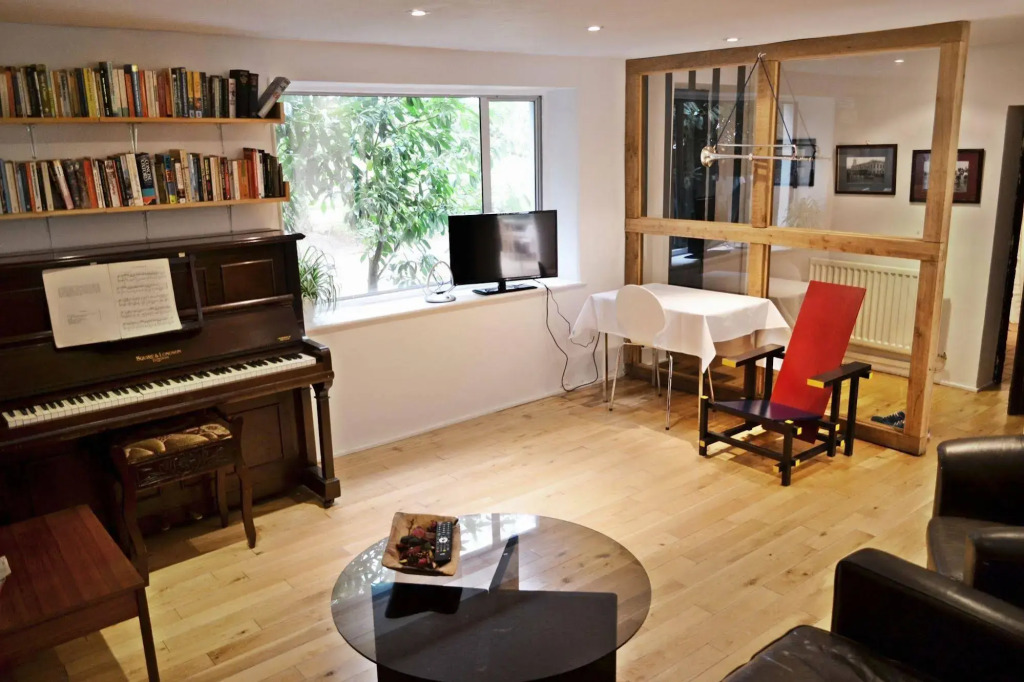 Shelley Guest House