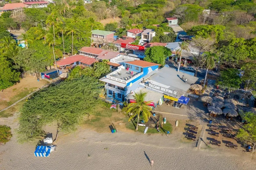 Witch's Rock Surf Camp Beachfront HOTEL