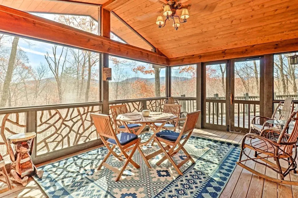 5 Mi to Ski Sapphire Valley: Cozy Retreat w/ Decks