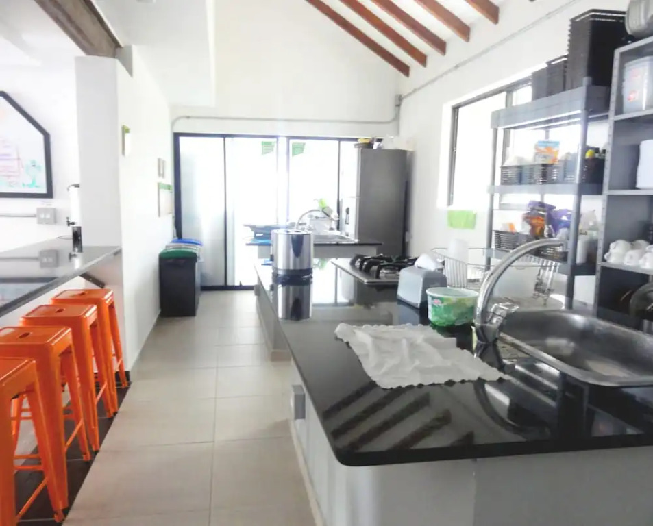 Chillin District Hostel