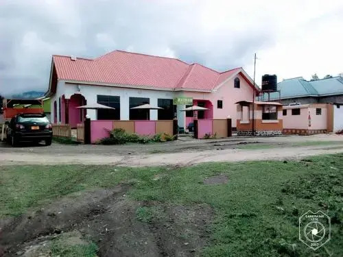Baobab Bar And Lodge