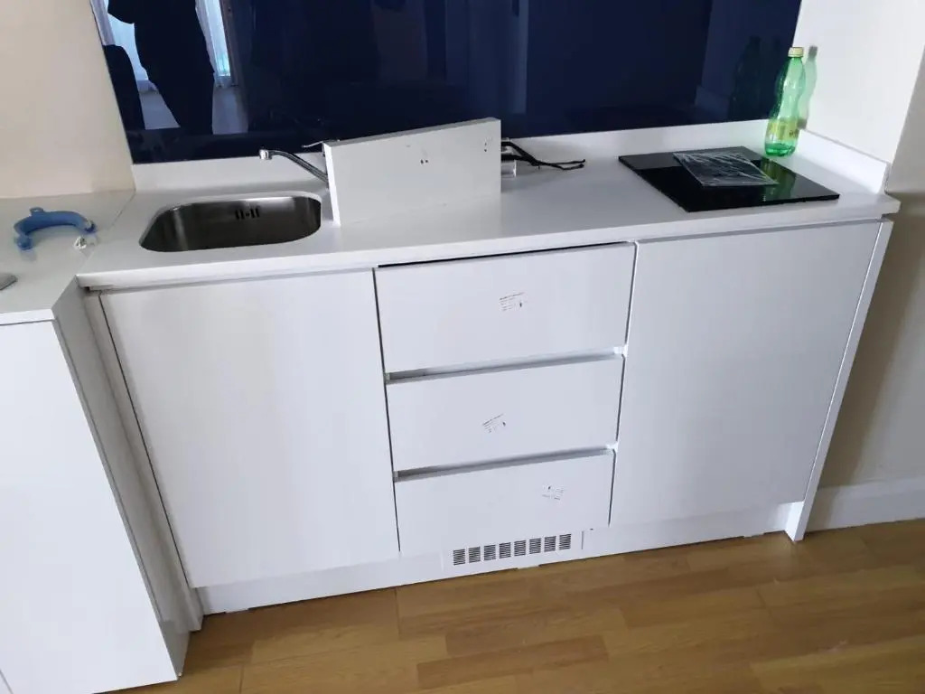 2 komnatnye apartamenty ljuks,vid more,gory,gorod.