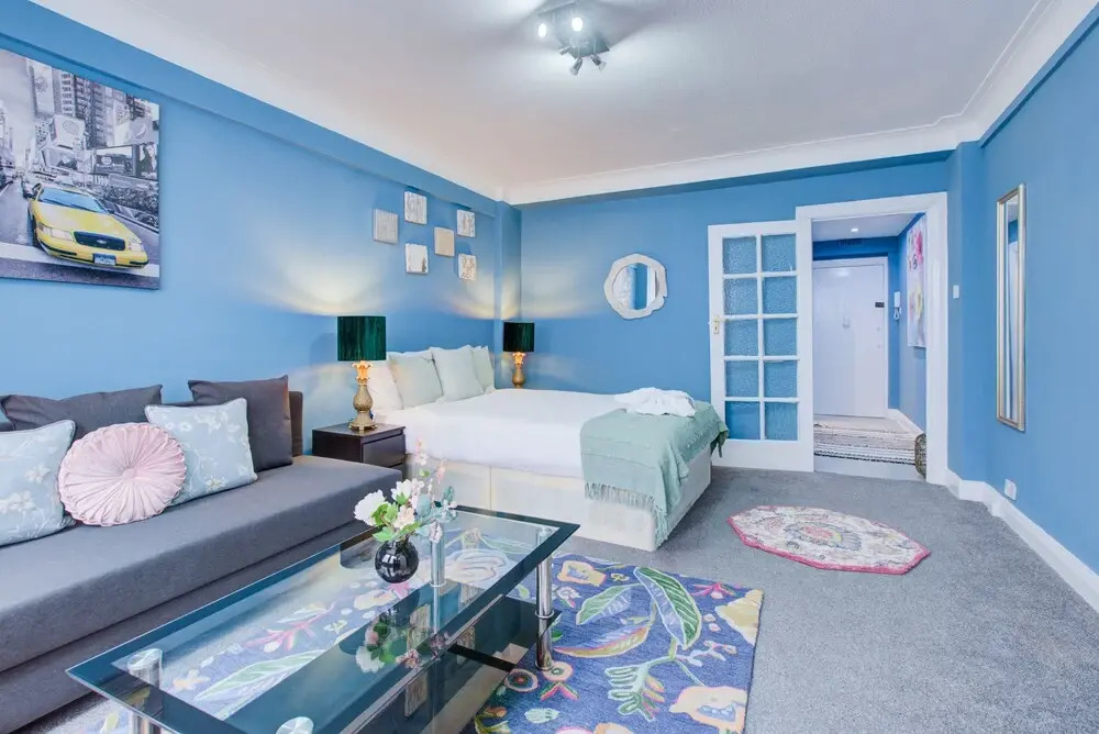 Family Studio for 4-3-2-1 Persons Central London