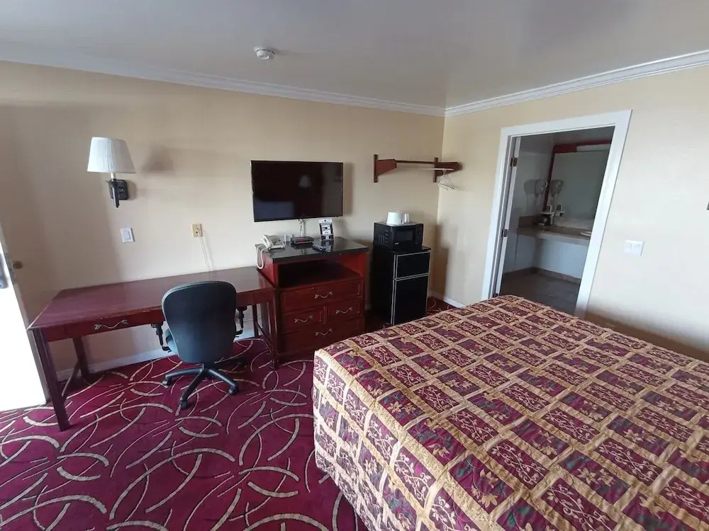 Dynasty Suites Santa Fe Springs
