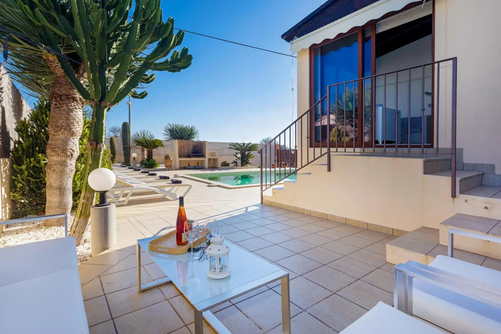 Villa in Ibiza Town Sleeps 14 16 - Villa Campo Sol
