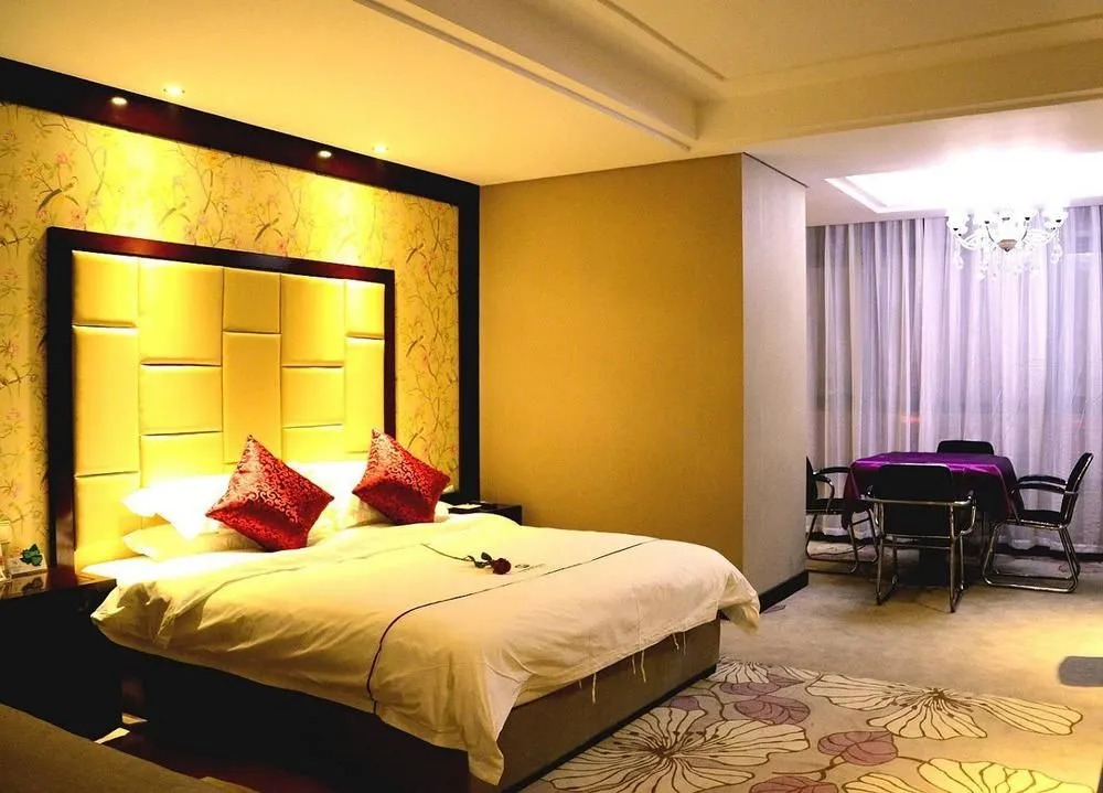 Huangguan Business Hotel