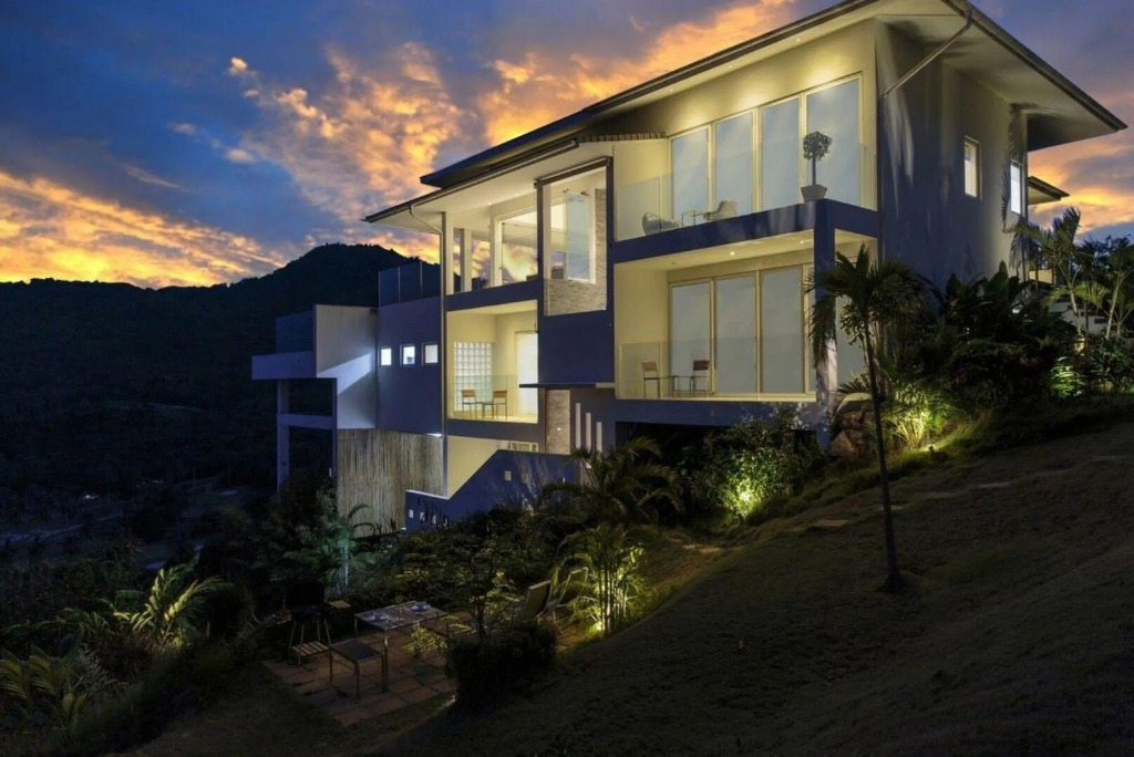 Baan Kuno 5BR Private Villa with Panoramic Views