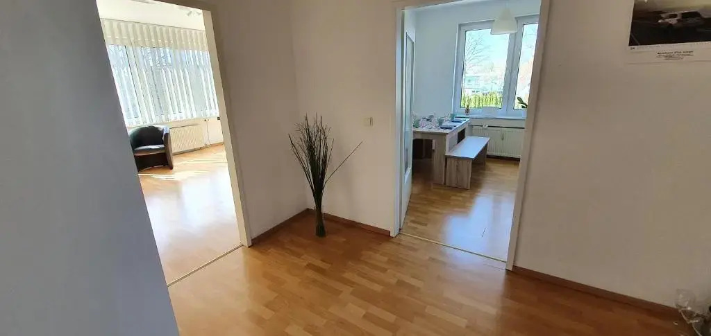 FC-Apartmenthaus Falkensee mit großem Garten und PKW Stellflächen