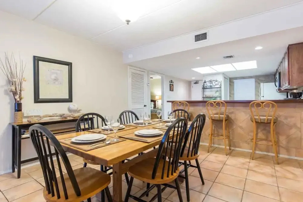 Suntide II Condominium 206