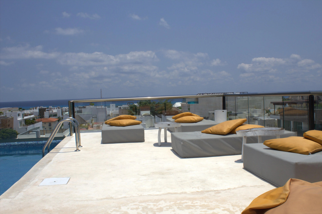 Amazing Condo 2BR Playa del Carmen by KVR