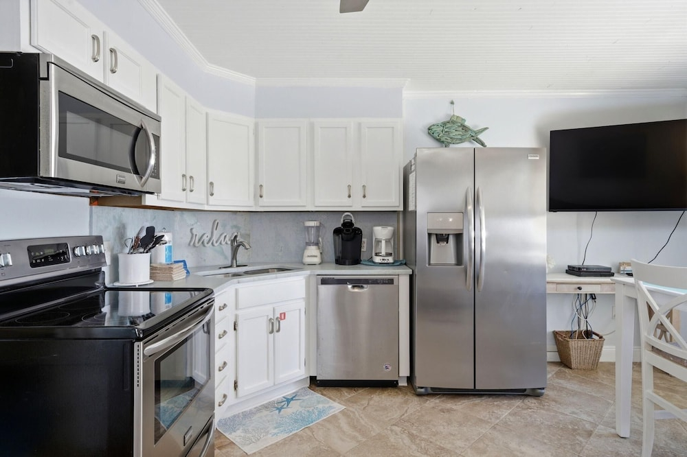Gulf Village 207