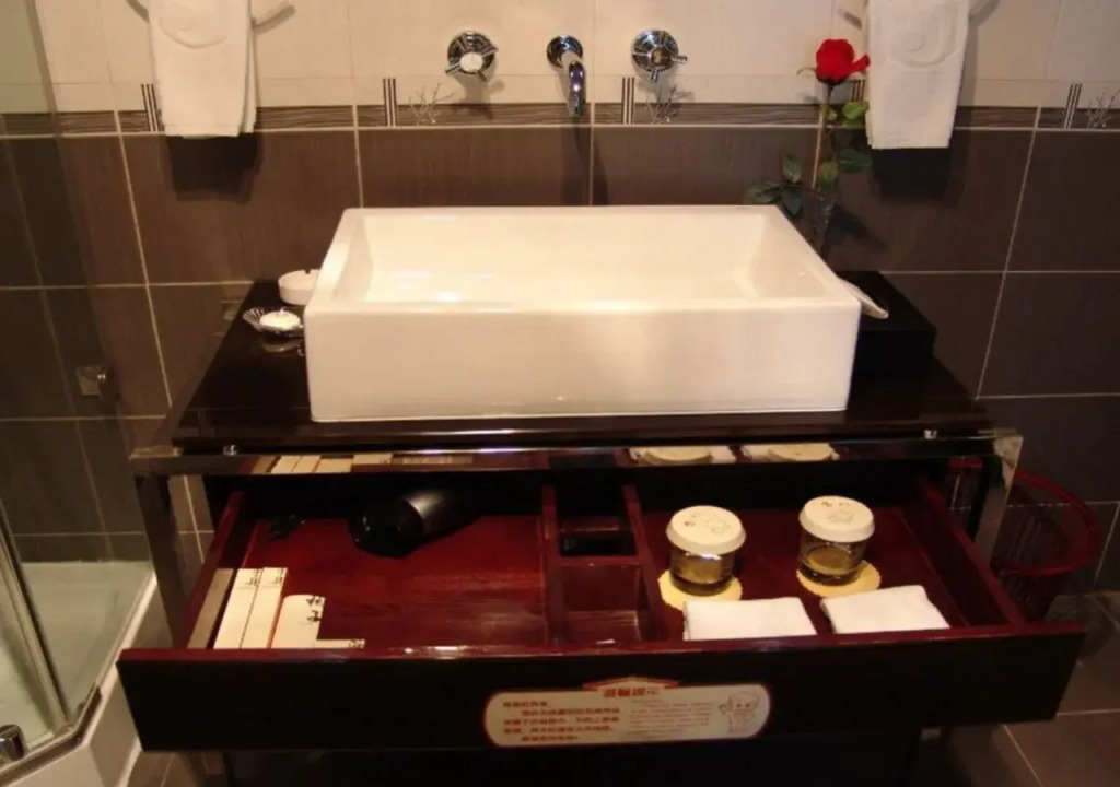 Kunming Golden Spring Hotel