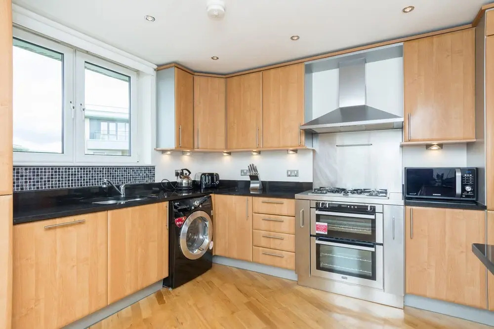 403 Portland Gardens Penthouse Apartment