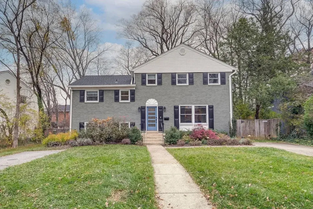 Upscale Family Retreat Near DC & Georgetown!