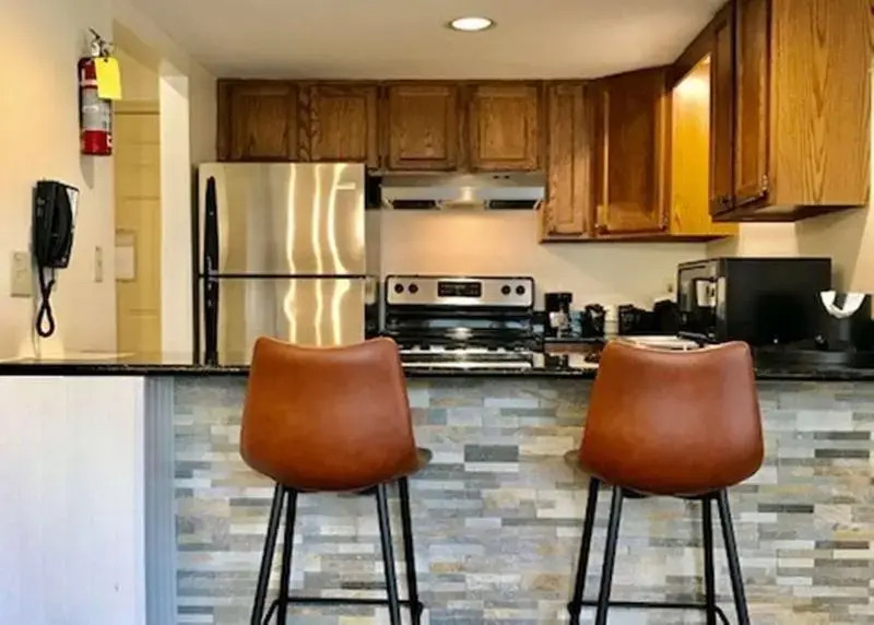 Best Western Plus Inn & Suites