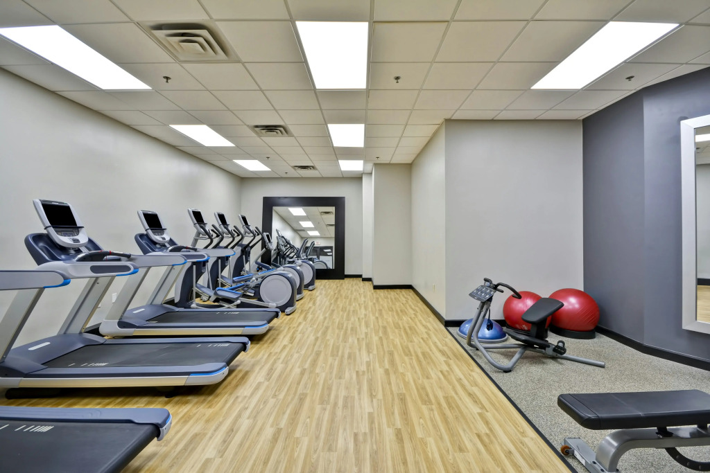 Отель Embassy Suites by Hilton Charlotte