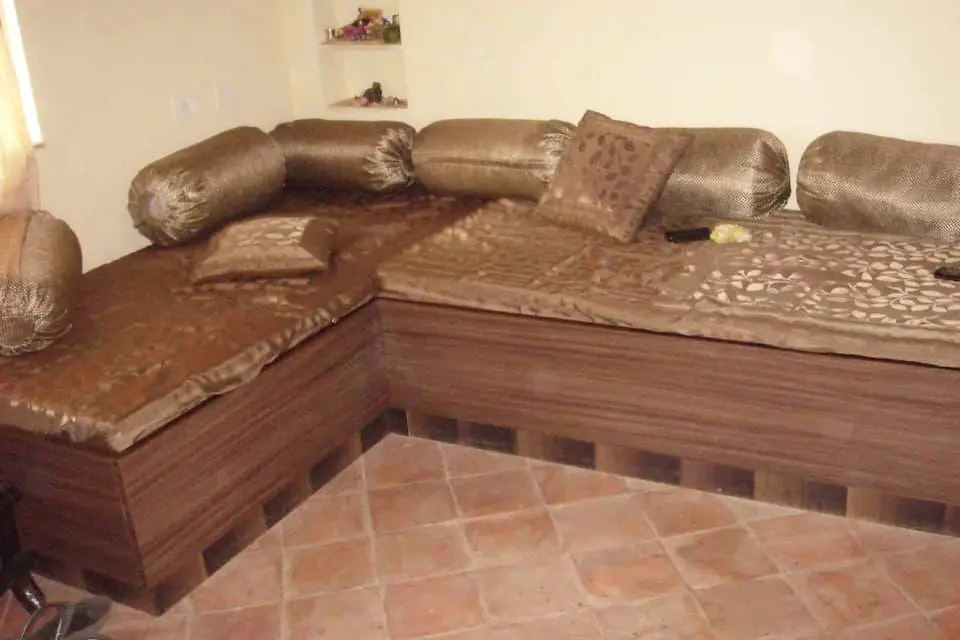 Aamar Bari Hotel