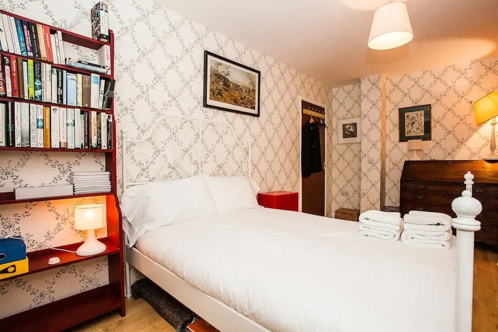 Gorgeous Spacious 3 Bed Apartment in Clapham