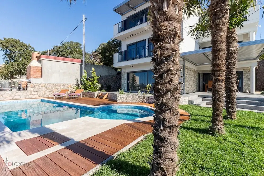 Villa IL K