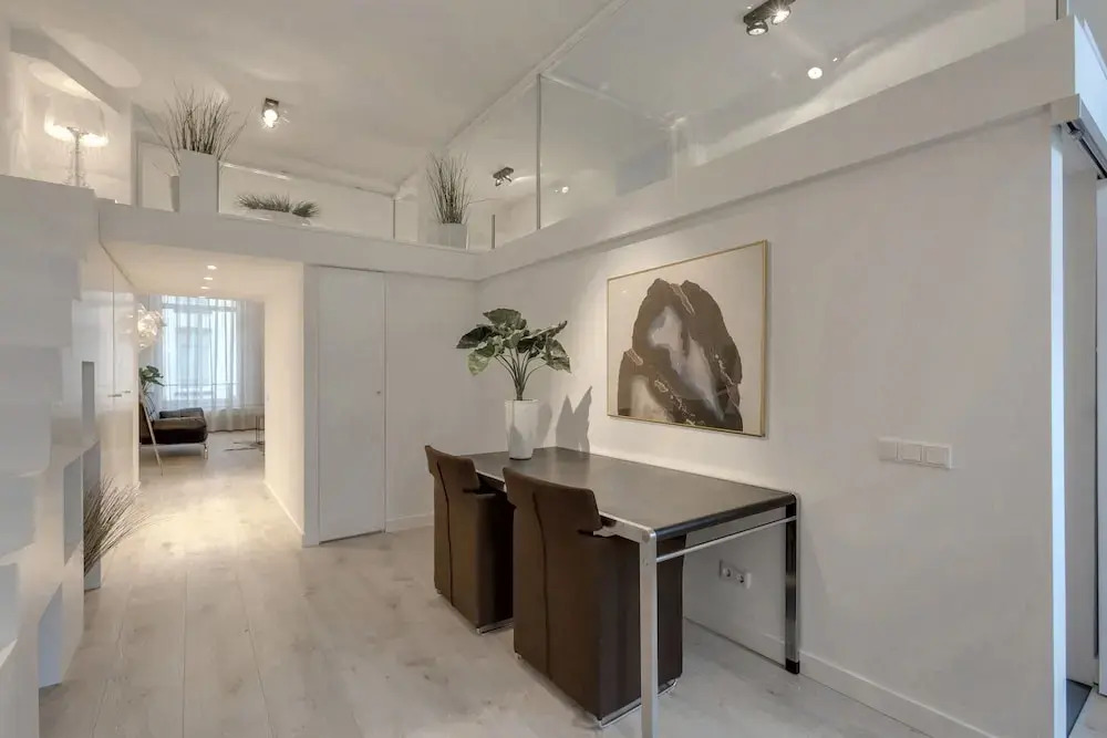 Design Apartment With Balcony