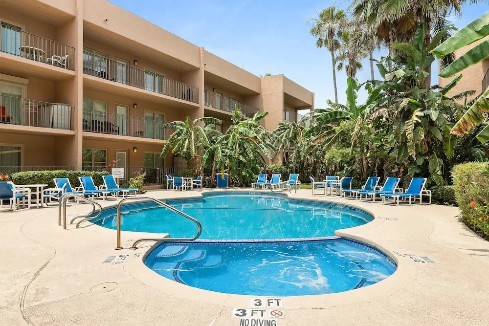 Eat, Beach, Sleep, Repeat! 2 Bedroom Condo