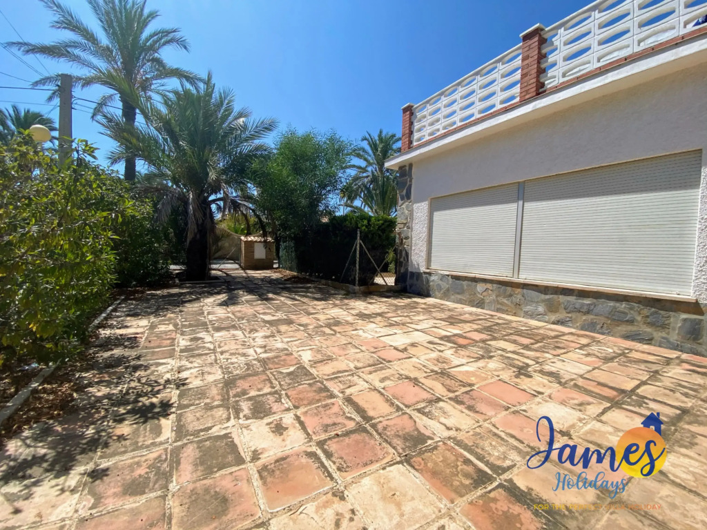 Cabo Roig Penthouse  close to the beach sleeps 8 LZ4