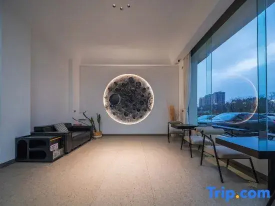 Qingpu Hotel (Qujing North Station Ethnic Middle School Branch)