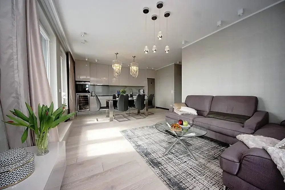 BillBerry Apartments - 16th Floor
