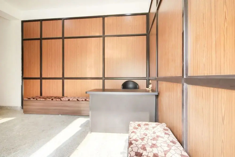 OYO 45931 Hotel Ganesham