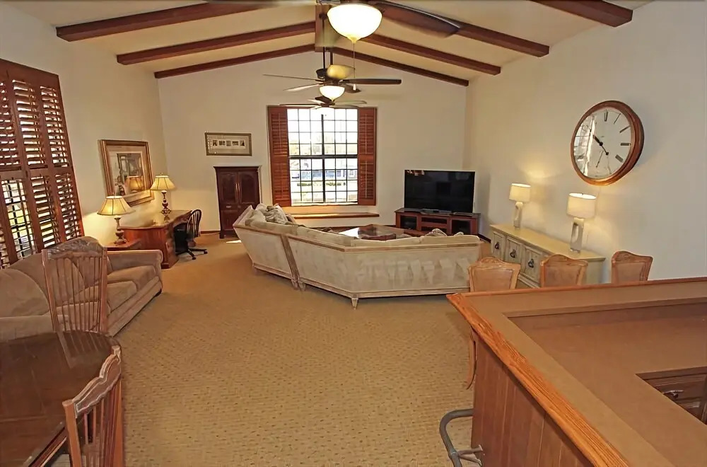 5911 Seashore Trem 3 Bedroom Home
