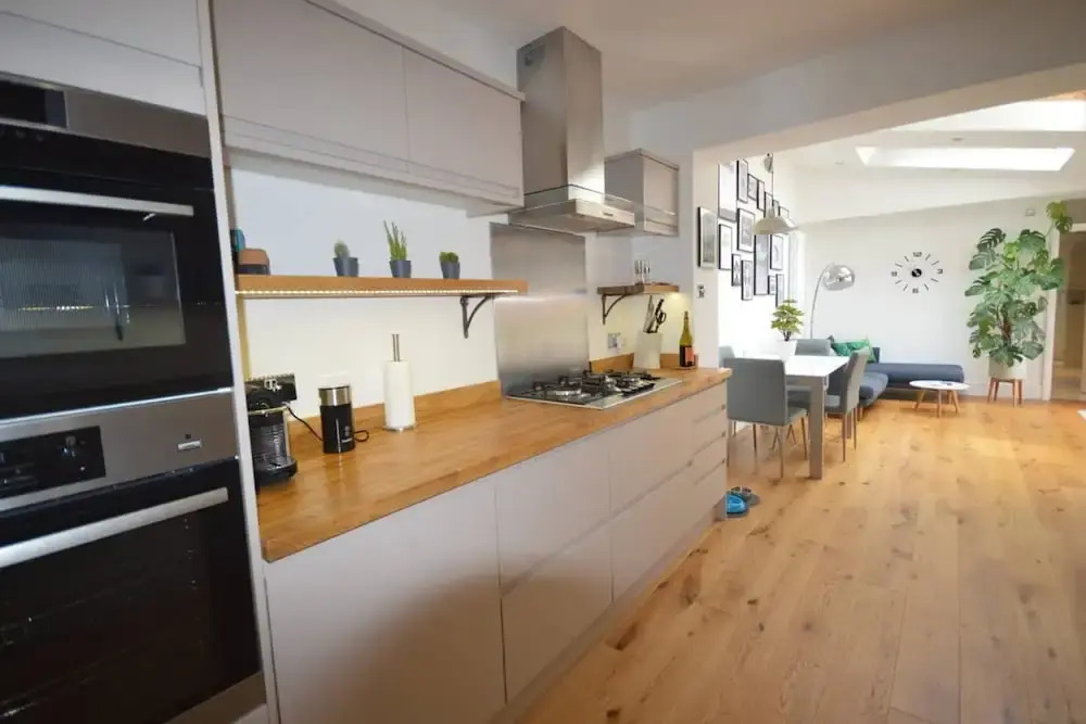 Elegant Bristol Garden Flat By The Arches
